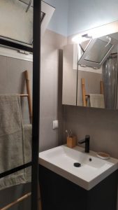 The Oasis Apartment - bathroom