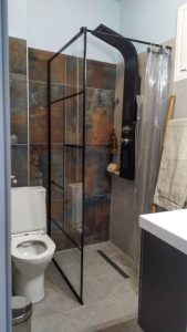 The Oasis Apartment - bathroom